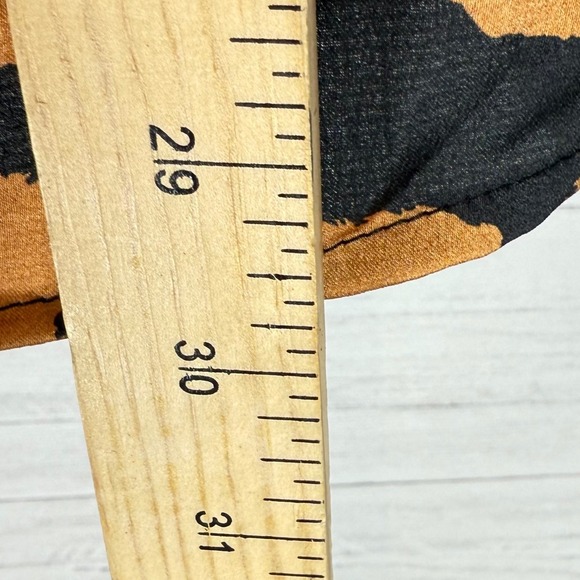 NWT Umgee Large gold black Leopard button blouse quiet luxury old money women - Picture 4 of 10